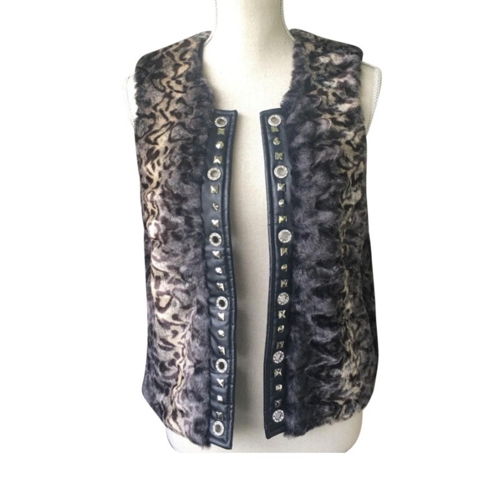 GUC Cache faux fur vest - large